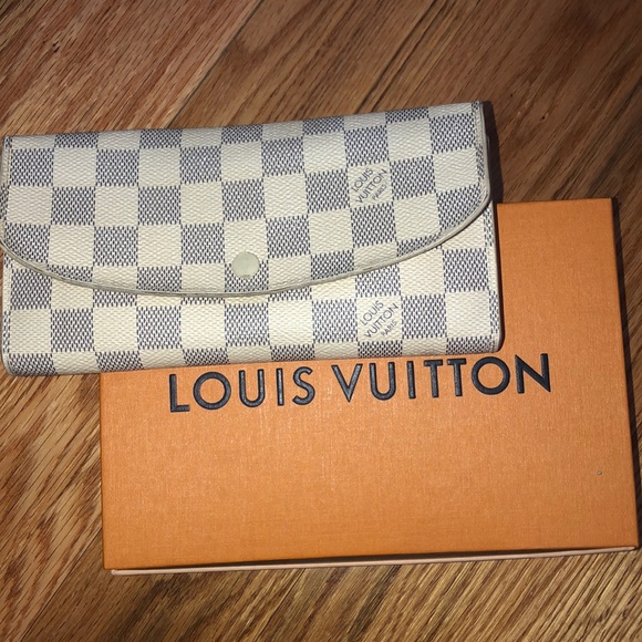 Louis Vuitton Other - Louis Vuitton Wallet
